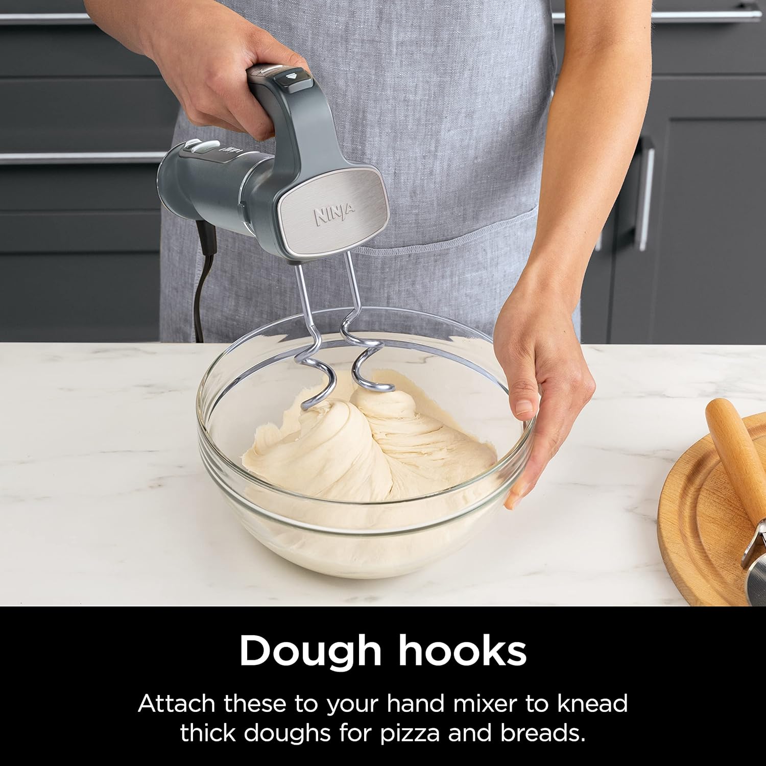 TorqueGrind Hand Mixer, Immersion Blender, Foodi Power Mixer System, 750-Peak-Watt Handheld Emulsion Blender & Electric Hand Mixer Combo With Whisk, Beaters & 3-Cup Blending Vessel,120 volts, Black CI101